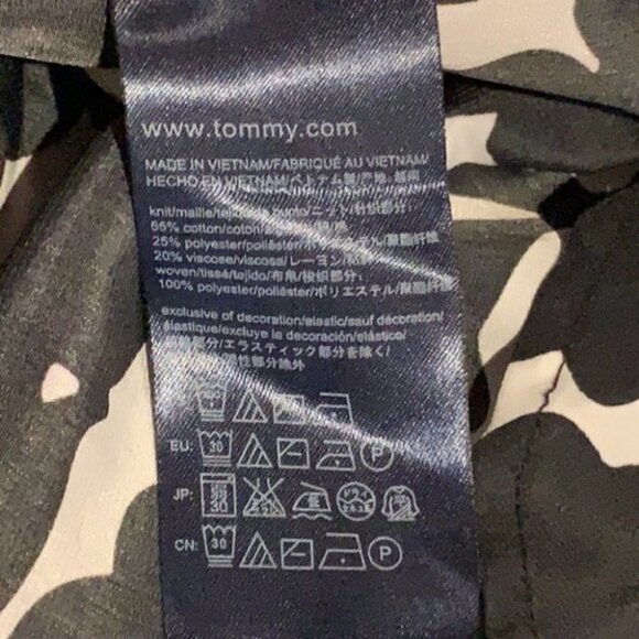 Tommy Hilfiger black/white floral chiffon V-neck sweater size Small - Picture 11 of 13